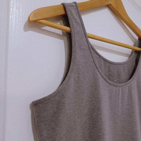 🍀3 for $15 - Heathered Grey Tank Top - Picture 3 of 10